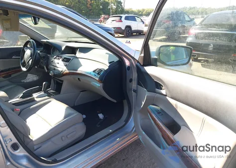 2011 Honda Accord 2.4 Ex-L z USA, uszkodzony, nr VIN 1HGCP2F85BA049226